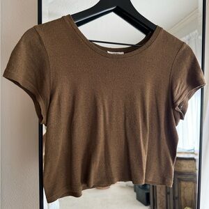 Ozma Lou Silk Noil Cropped Tee Green Small
Size S
